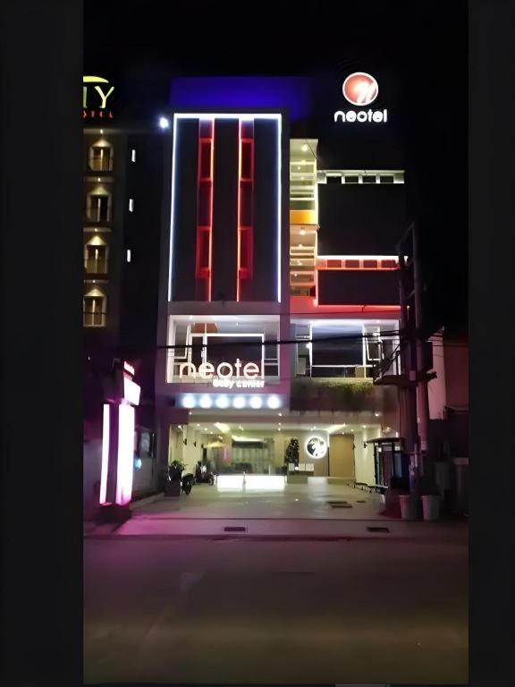 Neotel Hotel City Centre Tanjung Redep Exterior foto