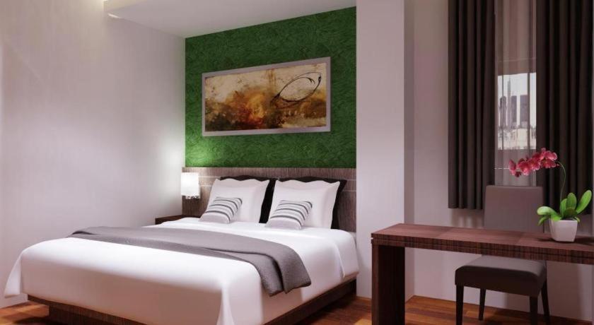 Neotel Hotel City Centre Tanjung Redep Exterior foto