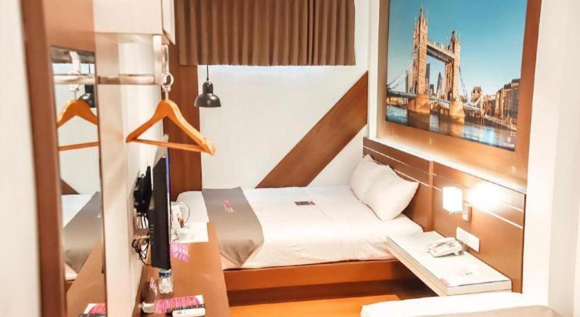 Neotel Hotel City Centre Tanjung Redep Exterior foto
