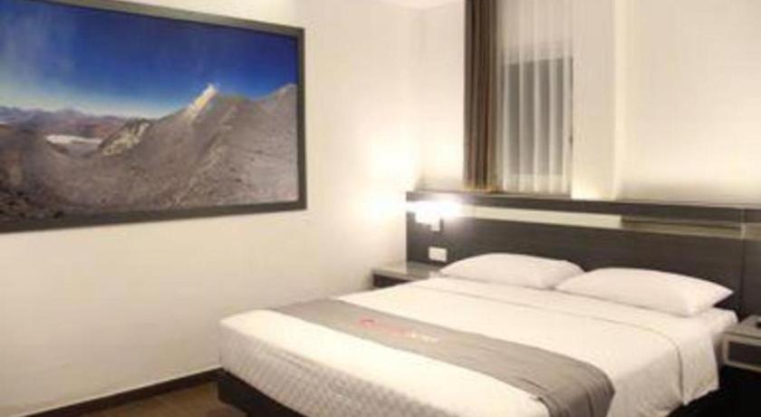 Neotel Hotel City Centre Tanjung Redep Exterior foto