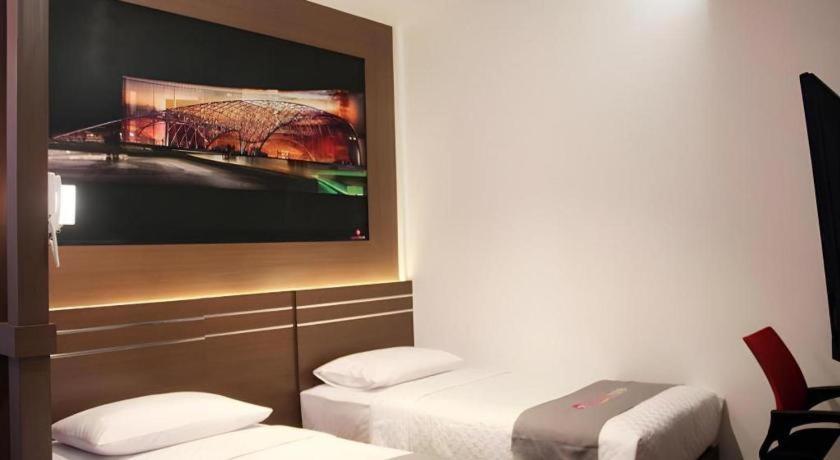 Neotel Hotel City Centre Tanjung Redep Exterior foto