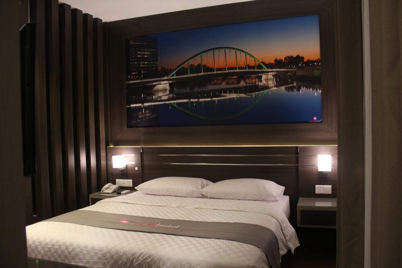 Neotel Hotel City Centre Tanjung Redep Exterior foto